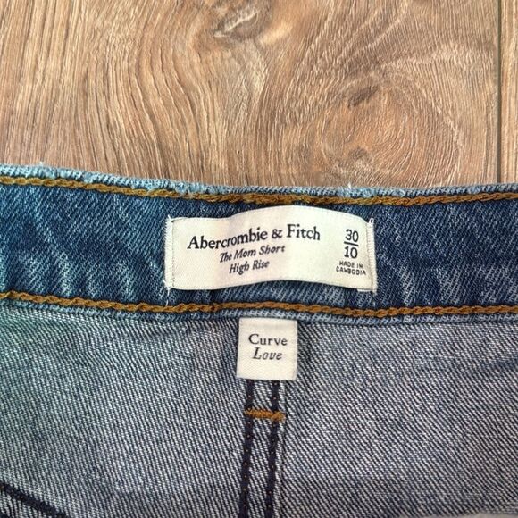 ABERCROMBIE CURVE LOVE THE MOM HIGH RISE SHORTS SIZE 10 - Picture 6 of 6